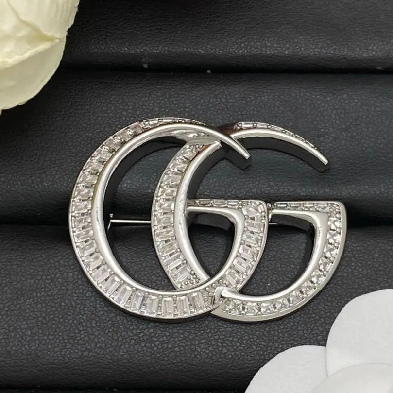 Designer Brooch *NEW*