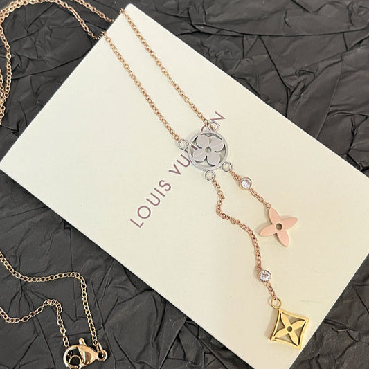 X632  Women's new titanium steel fashion necklace  jewelry