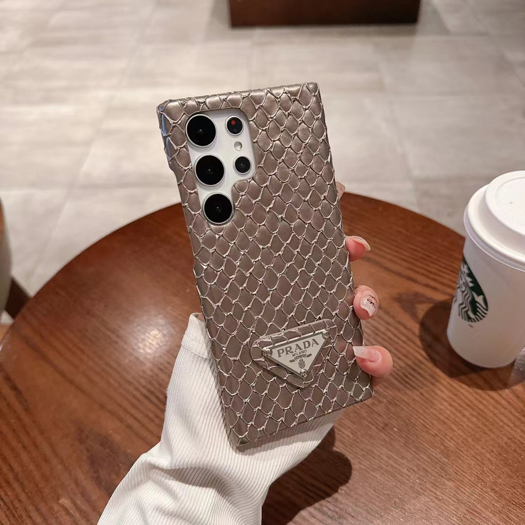 Luxury Snakeskin Leather Iconic Fashion Case for Samsung Galaxy S22-S26 Series