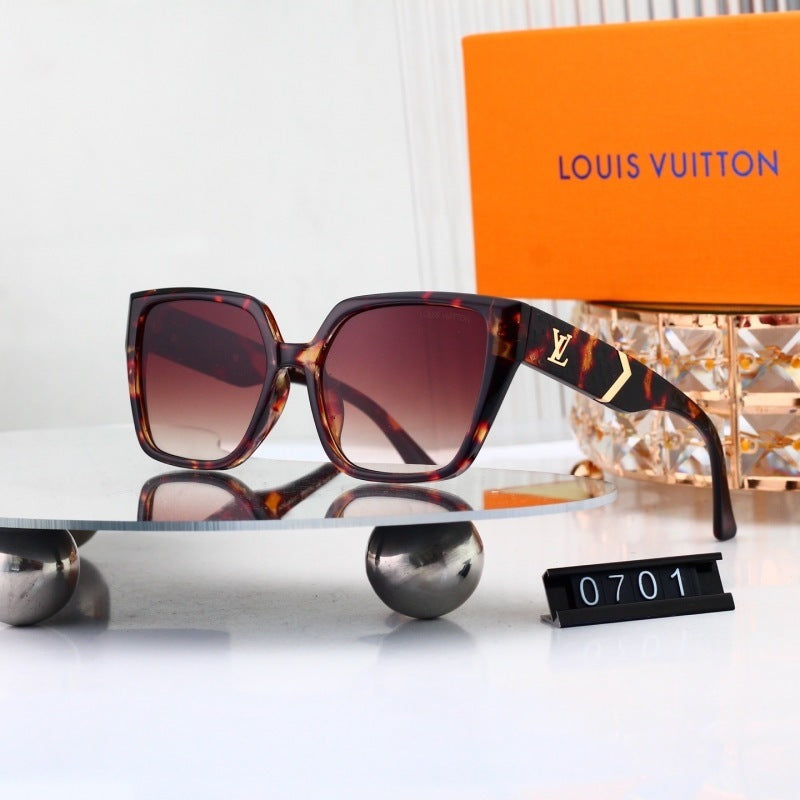 0701  Sunglasses with box