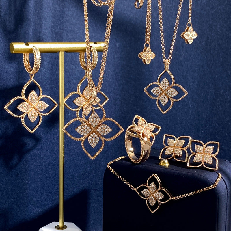 VAN30 Necklace 18K plating gold Jewelry