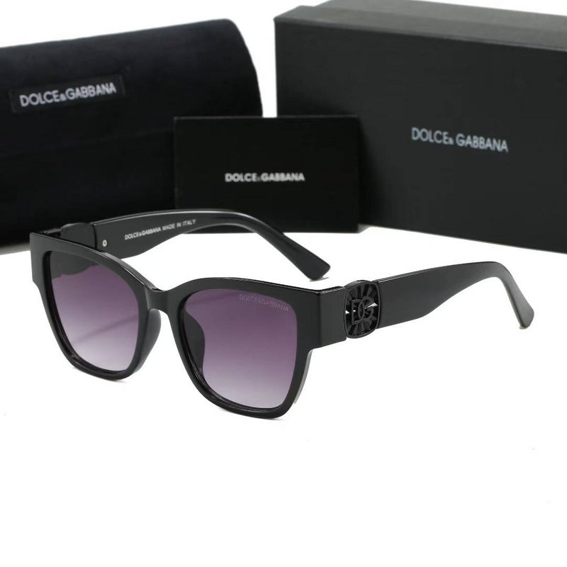 4470  Sunglasses with box